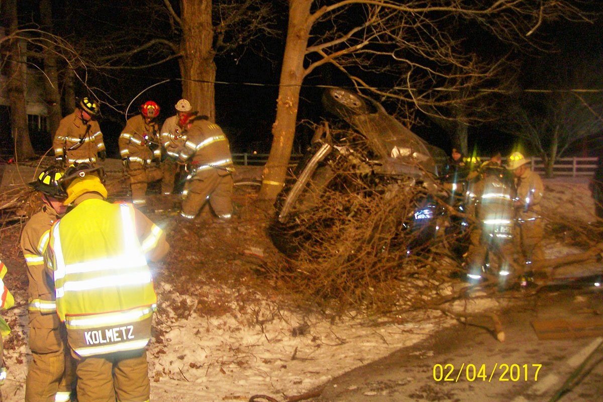HFFD rescues driver in Clover Street crash Mendon Honeoye Falls Lima