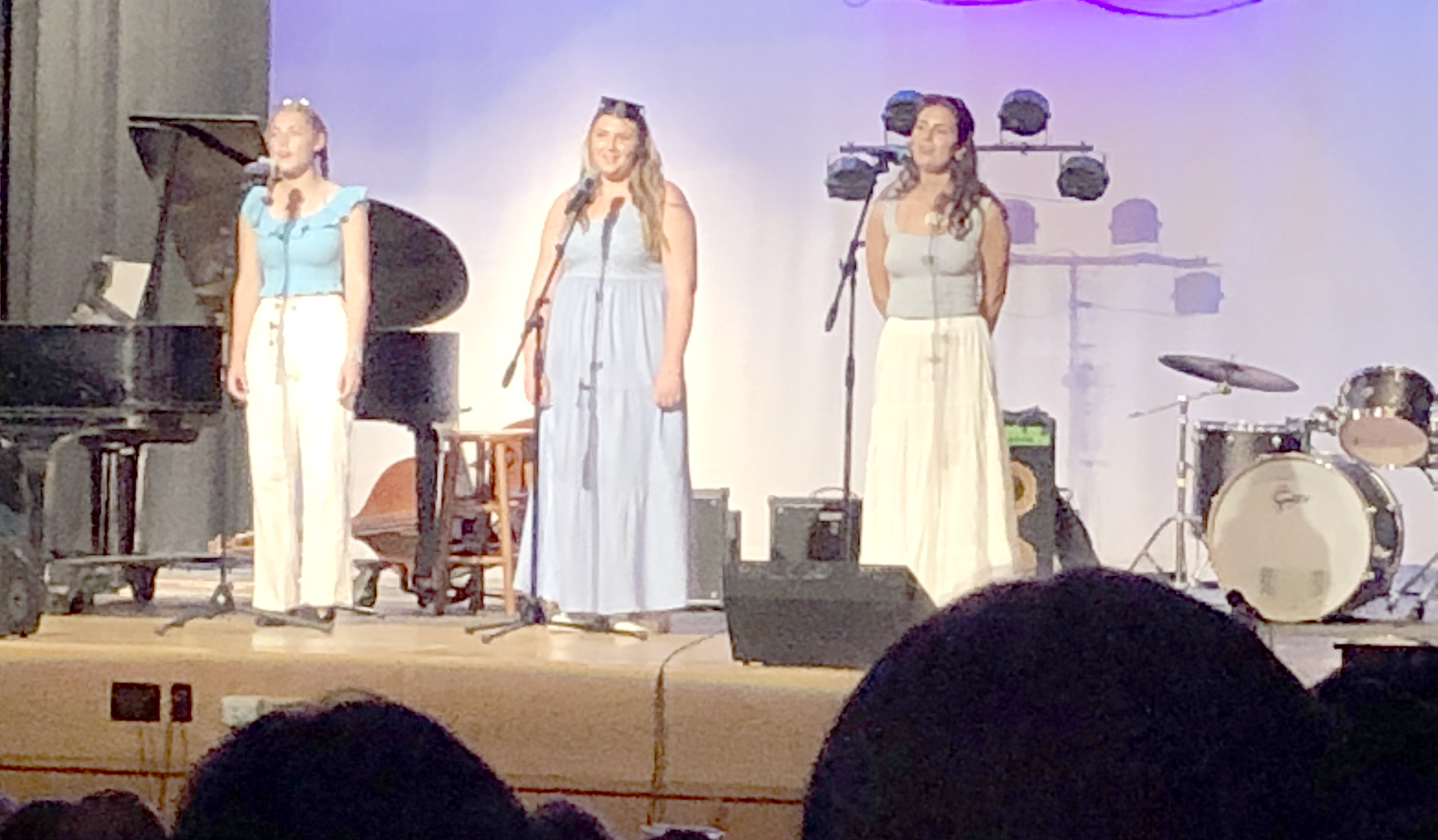 HF-L High School Students Perform In Unplugged Concert