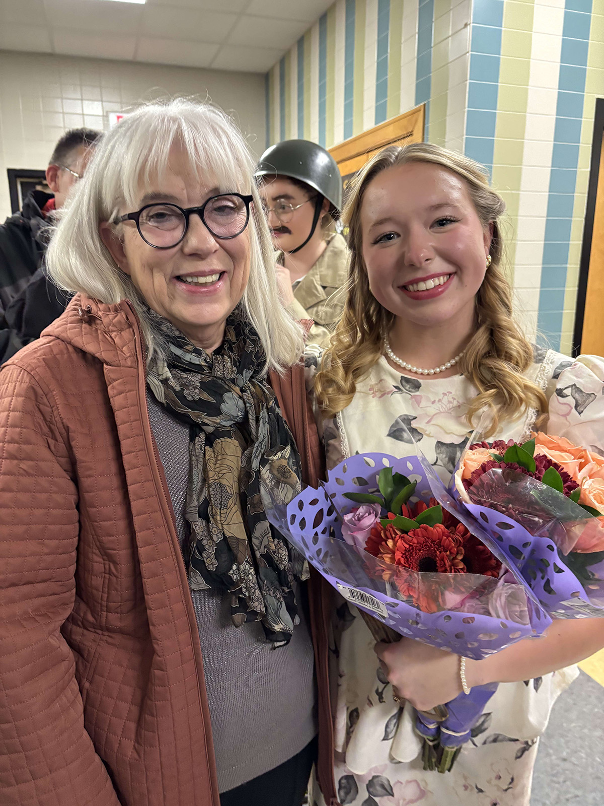 HF-L Fall Drama Show Connected People 58 Years Apart